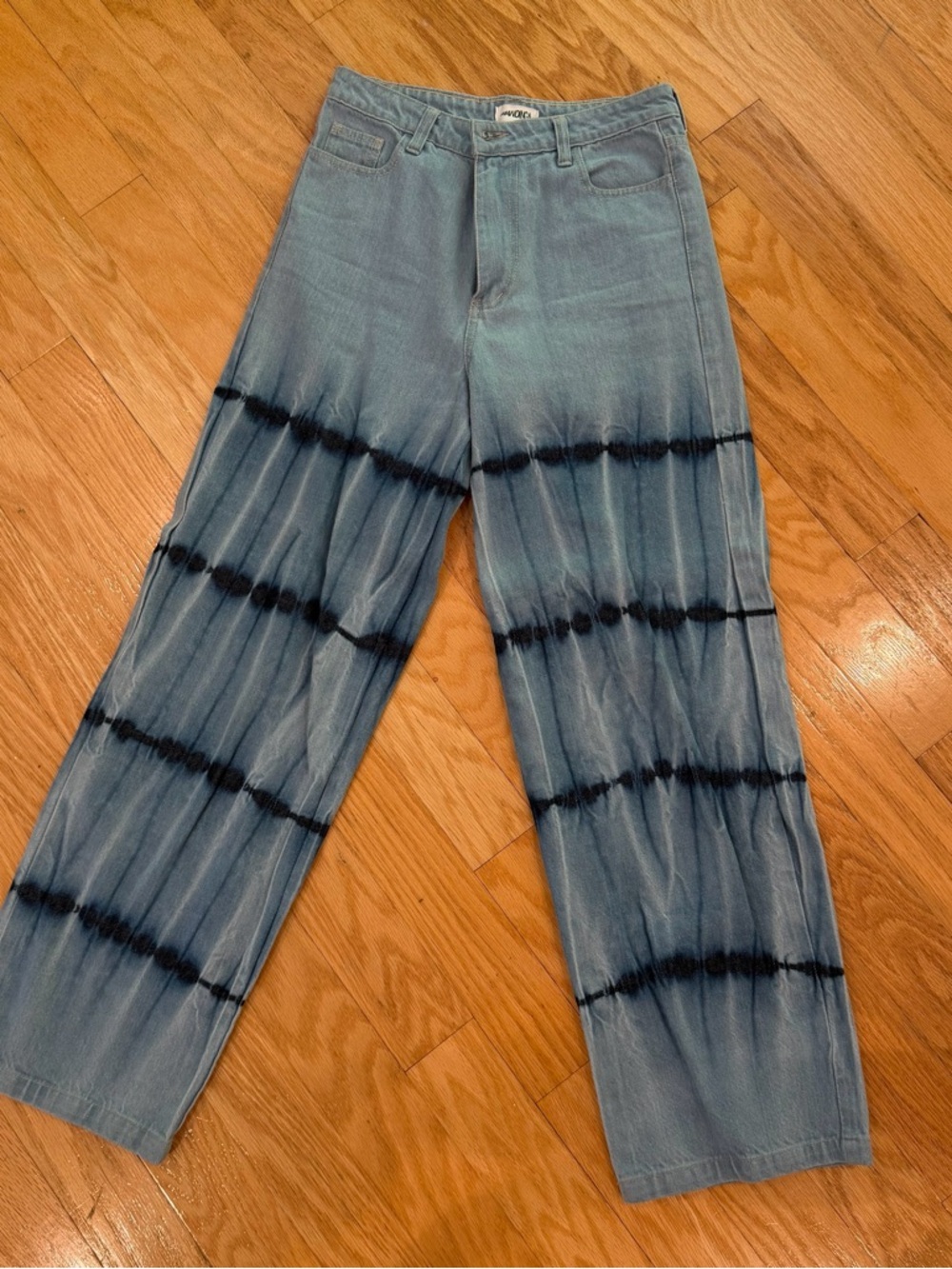 Mandinga Light Wash Denim Jeans with Tie Dye Details